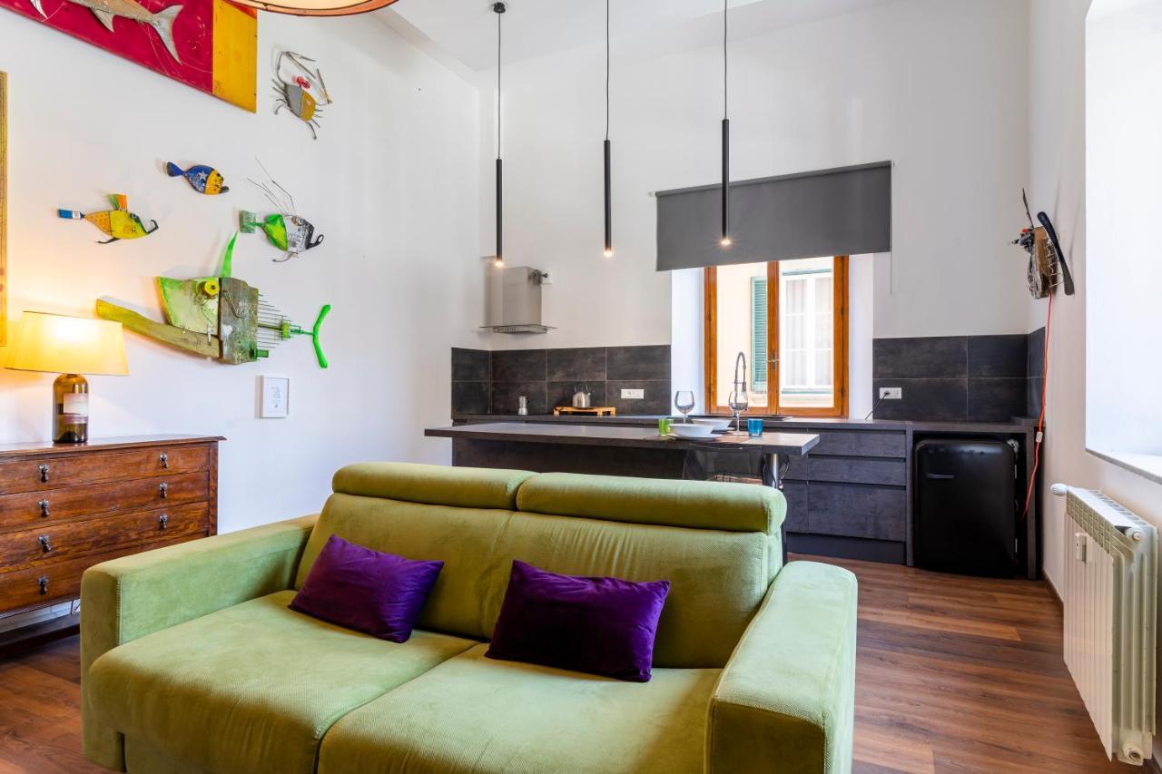 Piccola Venezia Canal View Charming Flat Livorno Buitenkant foto